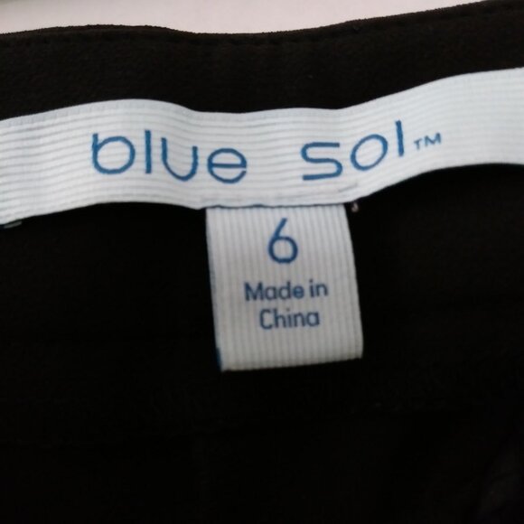 Classic Solid Black Career Pants Size 6 - Picture 8 of 12